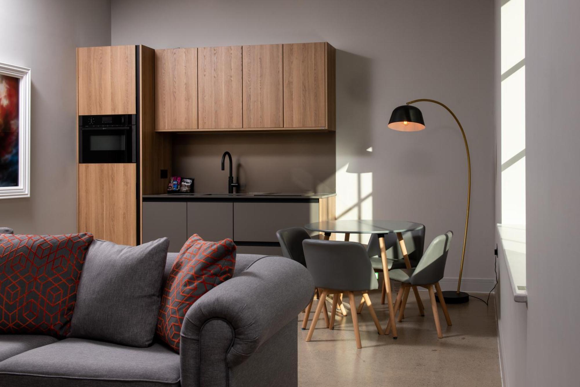 Montgomery House Apart-Hotel Лидс Экстерьер фото